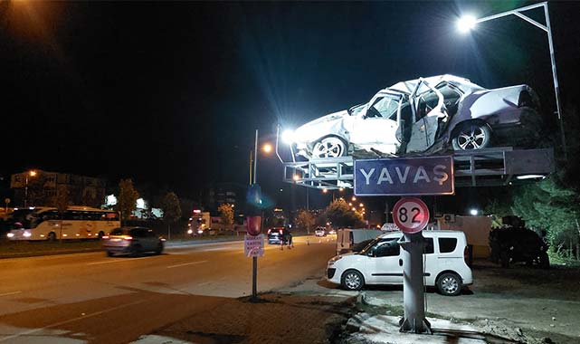 Samsun'da sergilenen hurdaya dönen araçla hız sınırına dikkat çekiliyor