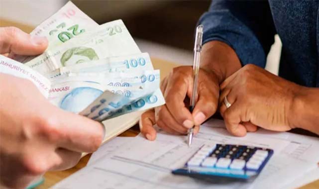 Emeklilikte yaşa takılanlar: 100 bin EYT dosyası hala onay bekliyor!