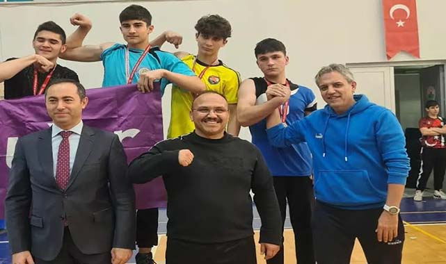 Samsun'da genç bilekler kapıştı!