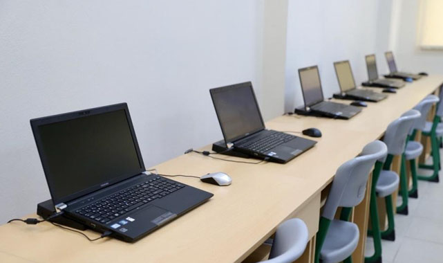 Çarşamba'da sıcak dokunuş! 300 öğrenciye yardım 