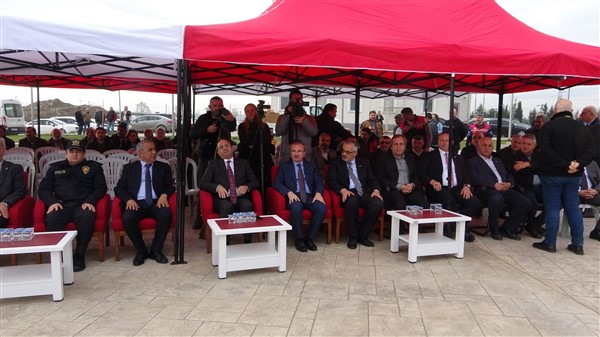 Bafra'da arıcılara kovan ve malzeme desteği