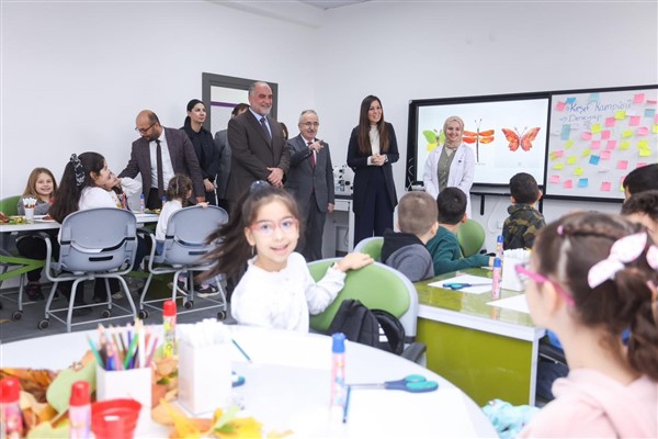 İbrahim Sandıkçı: 'Teknolojiyi tasarlayan, üreten ve geliştiren nesiller yetiştiriyoruz'