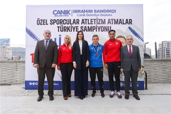 İbrahim Sandıkçı: 'Teknolojiyi tasarlayan, üreten ve geliştiren nesiller yetiştiriyoruz'