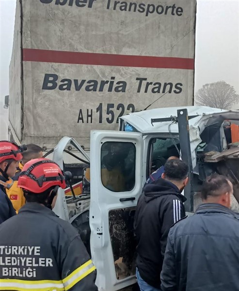 Amasya'da yoğun sis 4 trafik kazasına sebep oldu
