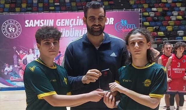 Samsun U14 Basketbol'da Maarif şampiyon