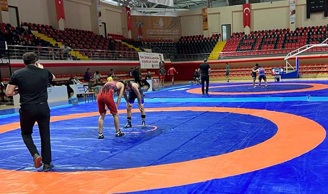Samsun'da güreşçiler Türkiye Şampiyonası için yarışa hazır