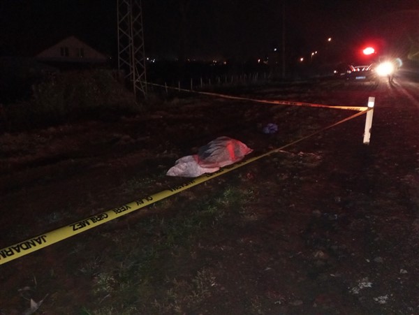 Samsun'da karşıdan karşıya geçerken minibüs çarptı 1 ölü