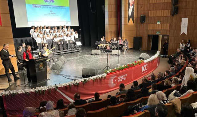 Samsun'da öğrencilerin performansı, izleyenleri büyüledi