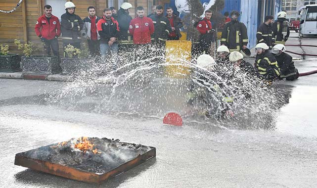 Samsun İtfaiyesi öğrencilere eğitim verdi