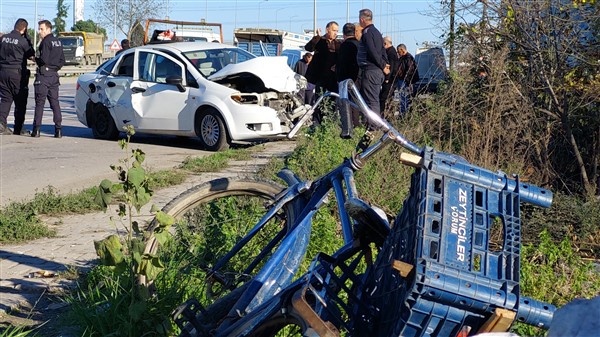 Samsun'da yoldan çıkan otomobil dehşet saçtı