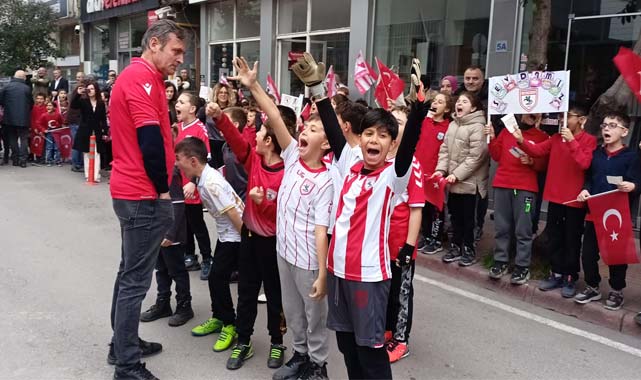 Samsun'da sokak futbolu ve Samsunspor'un eski futbolcuları bir araya geldi
