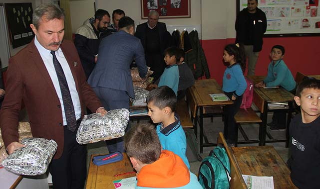 Samsun Havza'daki öğrenciler soğuk günlerde unutulmadı