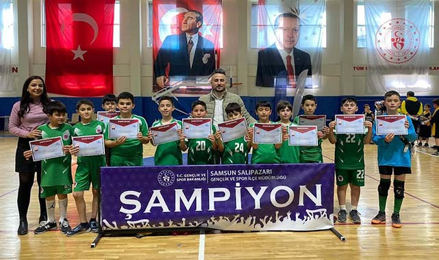 Samsun'da Bereket YBO Salıpazarı Futsal Ligi'nde şampiyon!