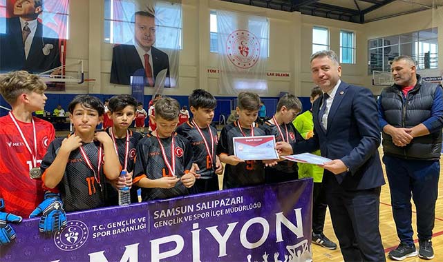 Samsun'da Bereket YBO Salıpazarı Futsal Ligi'nde şampiyon!