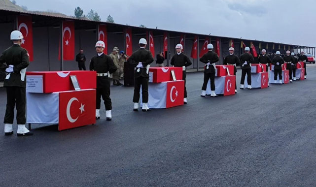Pençe Kilit Harekatı'nda şehit düşen kahramanlarımıza veda