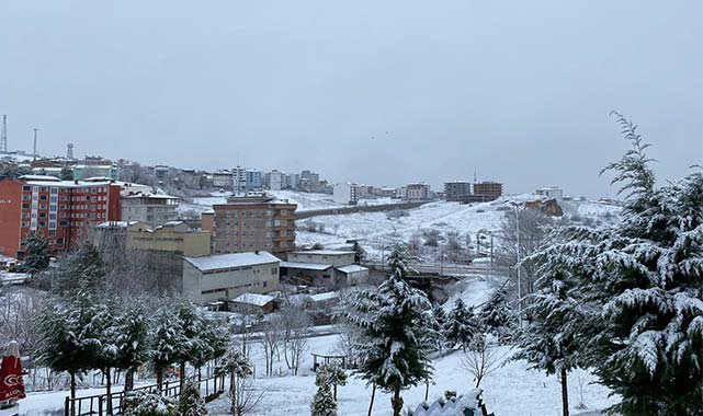 Samsun'da o ilçe beyaza büründü