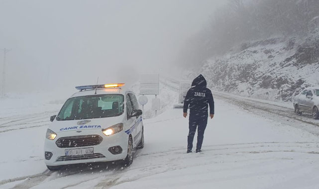 Canik kar altında! Ekipler teyakkuzda