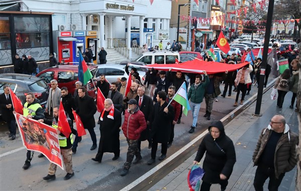 Samsun'da Şehitlere Saygı Yürüyüşü yapıldı