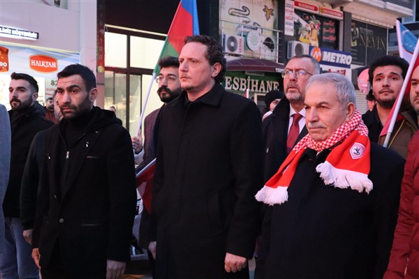 Samsun'da Şehitlere Saygı Yürüyüşü yapıldı