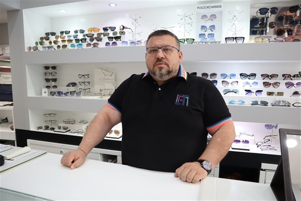 Güneş gözlüğü kış aylarında da kullanılmalı