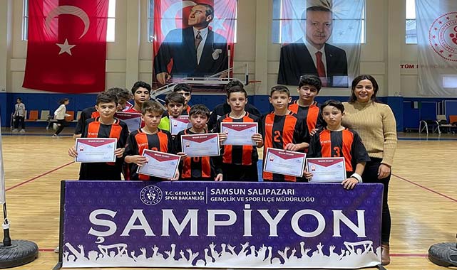 Salıpazarı İmam Hatip: Futsal şampiyonu!
