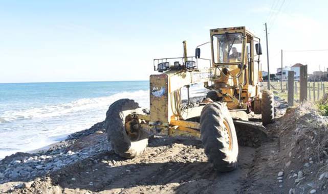 Samsun'da Yakakent Belediyesi yol iyileştirme çalışmalarına devam ediyor