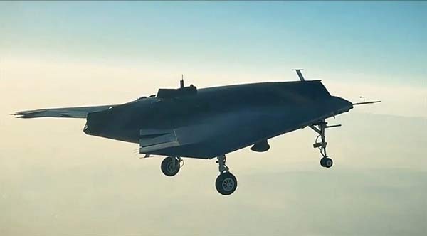TUSAŞ tarafından geliştirilen ANKA-3 insansız savaş uçağı göklerde!