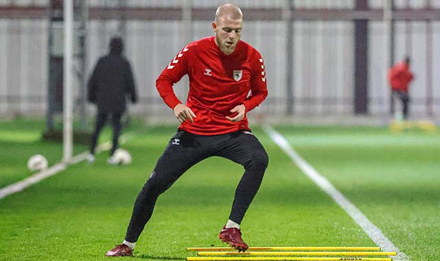 Yılport Samsunspor'da stoper rekabeti!