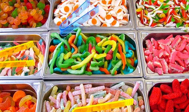 Uykusuzluğa davetiye çıkaran 10 tehlikeli yiyecek ve içecek!