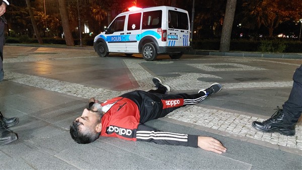 Samsun Valiliği önünde baygın halde bulundu