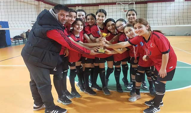 Samsun'da Küçük Kızlar Voleybol İl Birinciliği tamamlandı