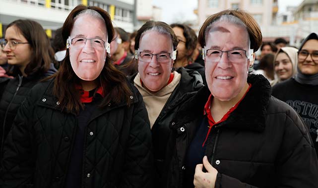 Samsun'da 44 yılın ardından İlyas Hoca'ya maskeli veda