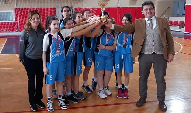 Samsun'da şampiyon Canik Uludağ