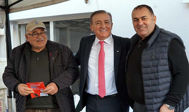 Samsun'da Cevat Öncü pazar yerinde vatandaşlarla buluştu
