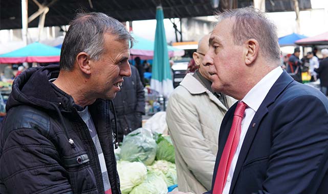 Samsun'da Cevat Öncü pazar yerinde vatandaşlarla buluştu