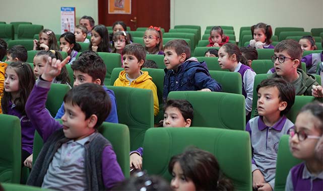 Samsun'da öğrencilere enerji verimliliği tiyatrosu