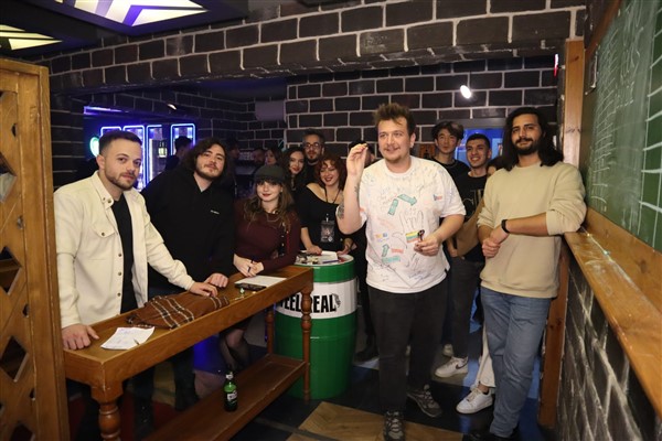 Rock Topluluğu ile kaybedenin olmadığı Oyun Gecesi