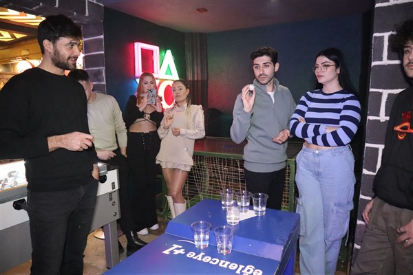 Rock Topluluğu ile kaybedenin olmadığı Oyun Gecesi