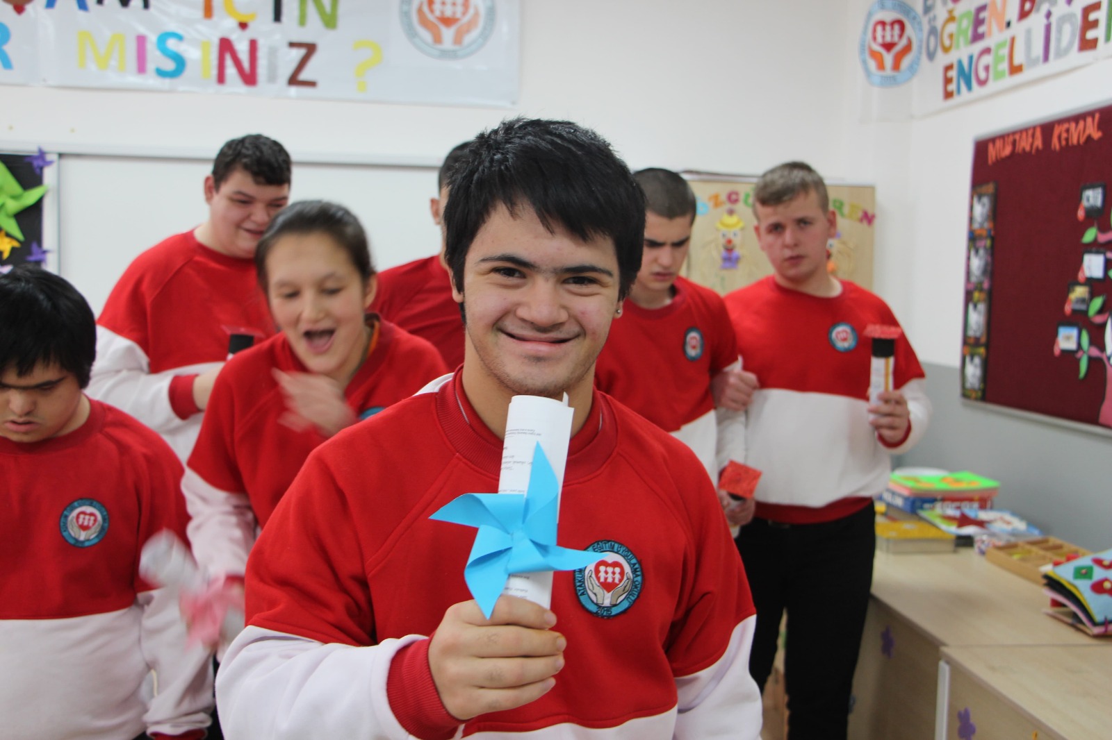 Samsun'da özel öğrencilerin karne heyecanı