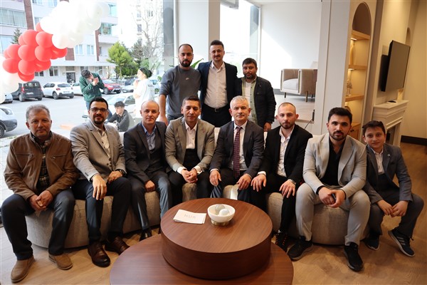 Avrupa standardında ürün yelpazesiyle Nur Mobilya Atakum'da açıldı