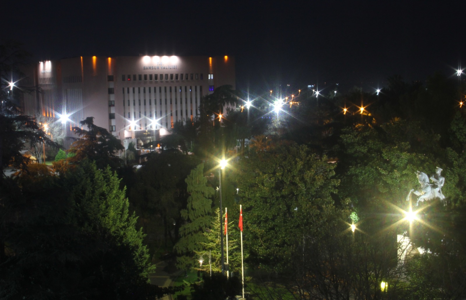 336 bin aydınlatma talebini karşıladık