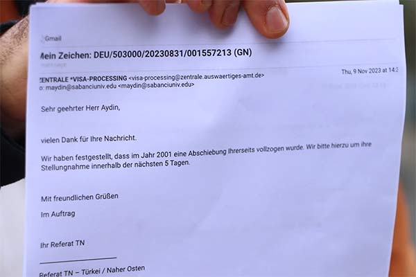 Almanya'ya hiç gitmedi ama sınır dışı edildi! Bir acaip durum!