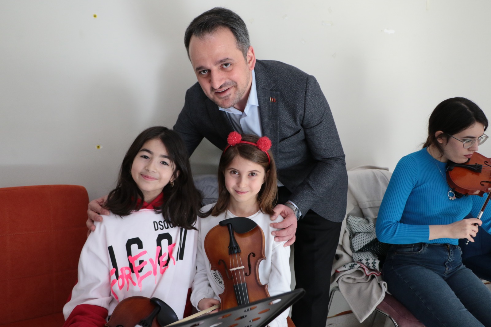 Gençlik Kampını, Enes Eminoğlu açtı