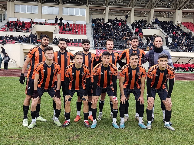 Bafra'da nefes kesen maçta kazanan çıkmadı 2-2