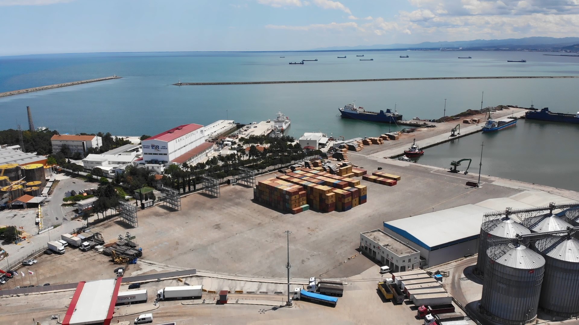 Samsun ihracatta düştü, ithalatta yükseldi