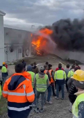 Samsun Şehir Hastanesi şantiyesinde yangın çıktı