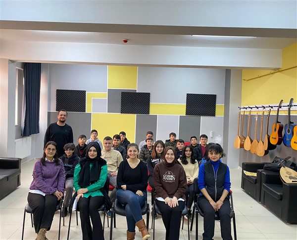 Samsun'da lise öğrencileri konserden elde ettikleri geliri deprem bölgesine bağışlayacak