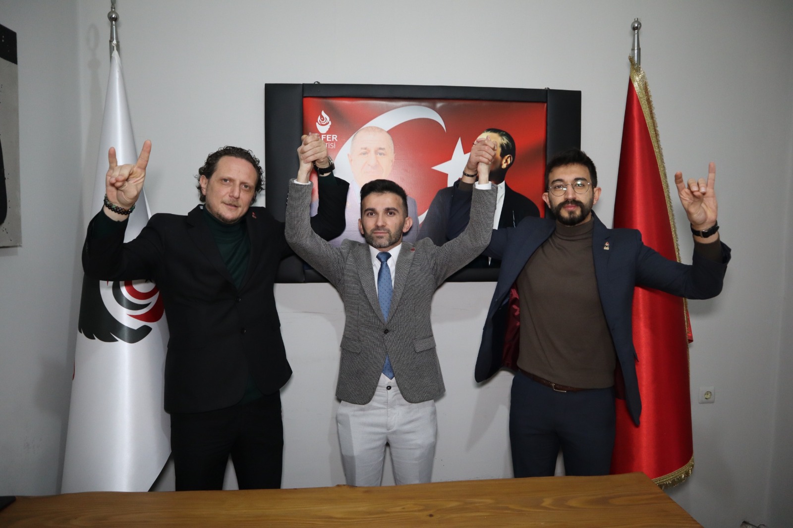 Zafer Partisi'nin Atakum Adayı, gazeteci Tugay Başsan oldu