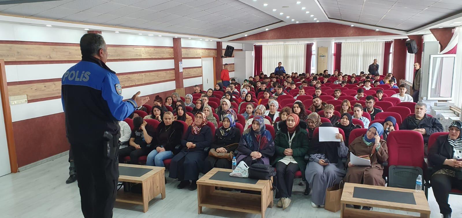 Samsun Polisi Vatandaşları Uyardı: Güvenlik Bilincini Artırmak İçin Çalışmalar Sürüyor