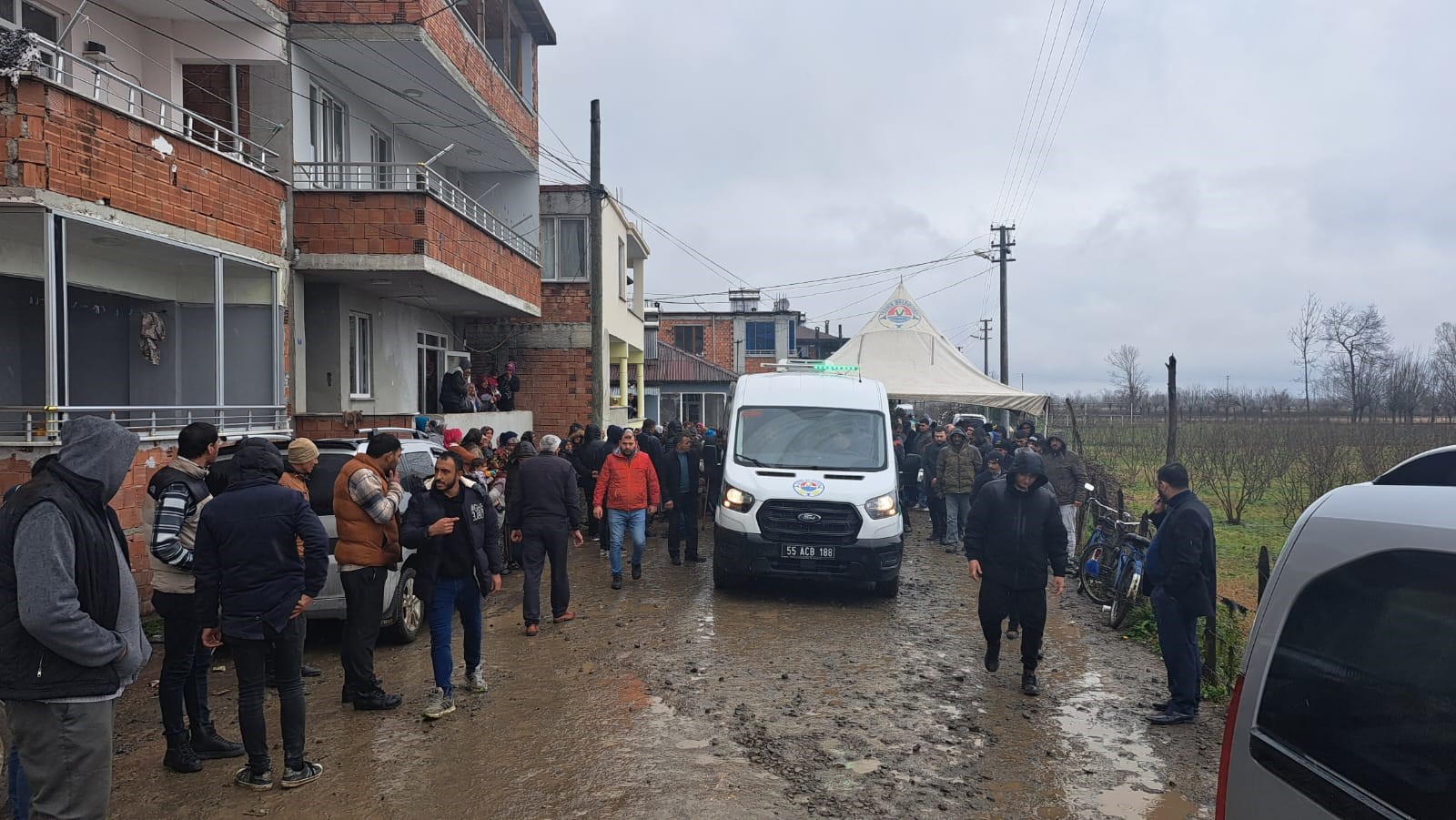 Samsunlu iki balıkçı son yolculuğuna uğurlandı